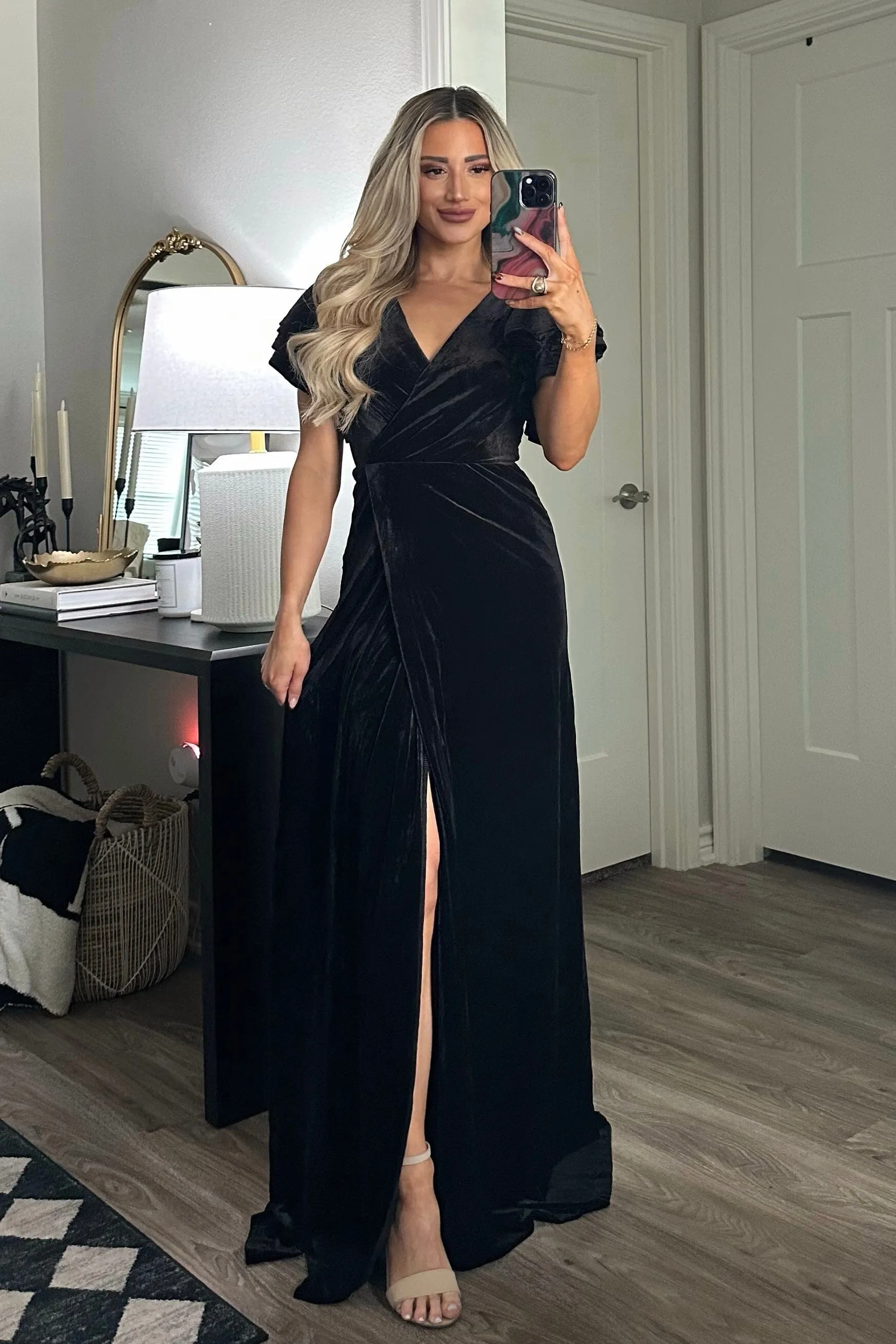 Campbell Velvet Maxi Dress: Black