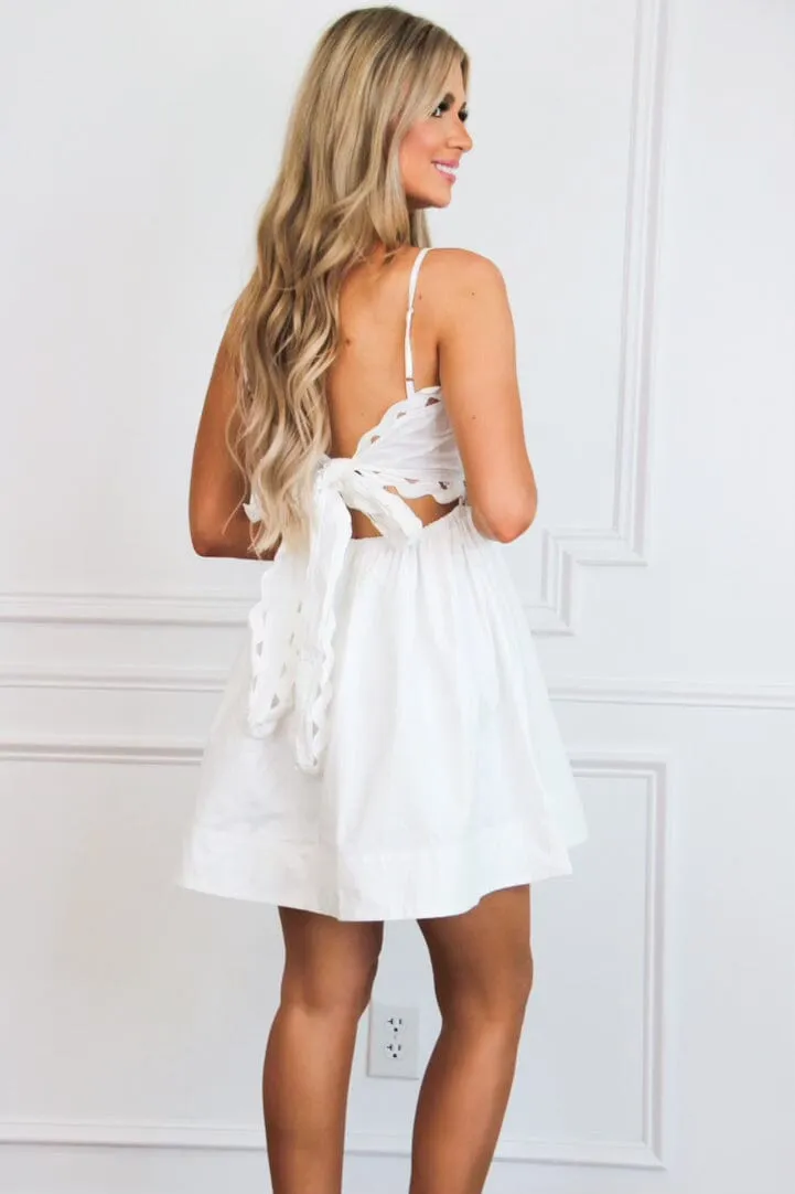 Kelsea Scalloped Trim Bow Back Dress: Off White