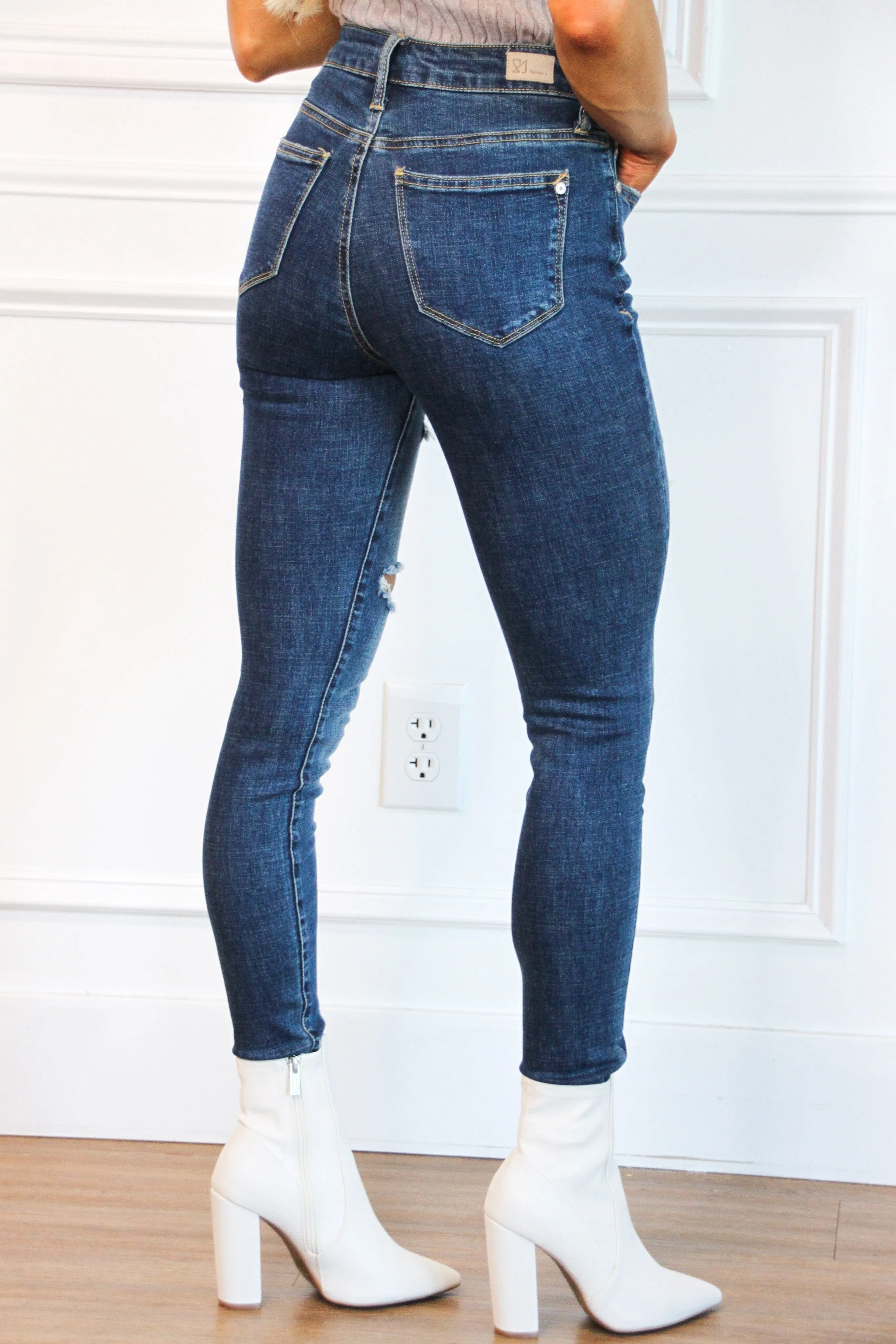 Miranda Distressed Denim: Dark Wash