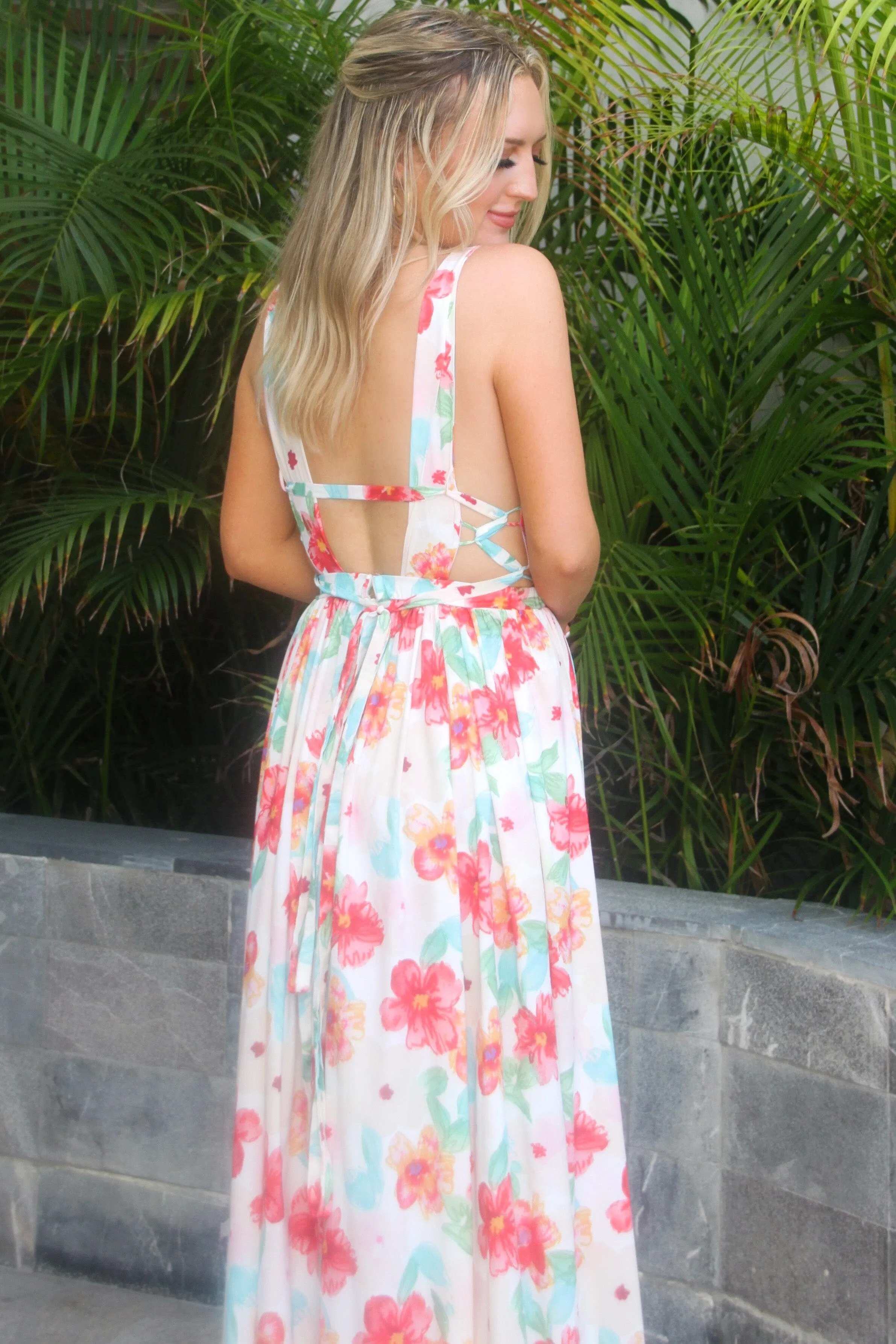 Pool Side Floral Maxi Dress: White Multi