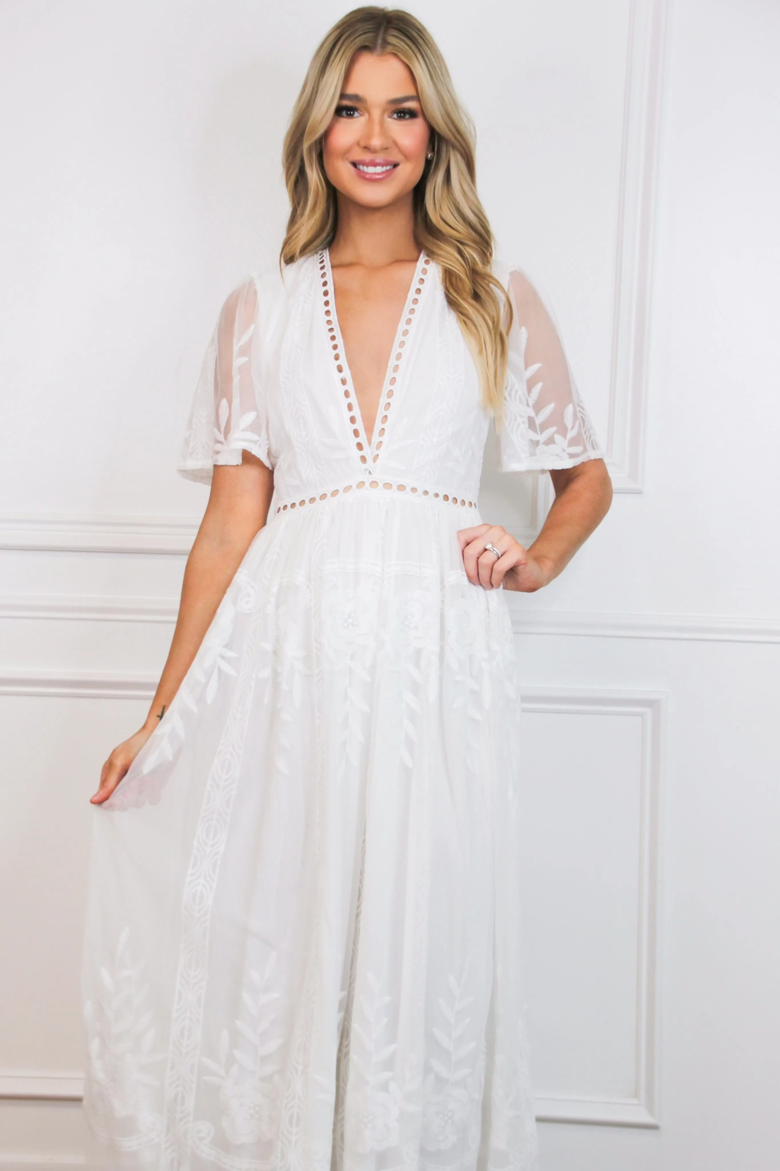 Running on Love Short Sleeve Lace Maxi Dress: White