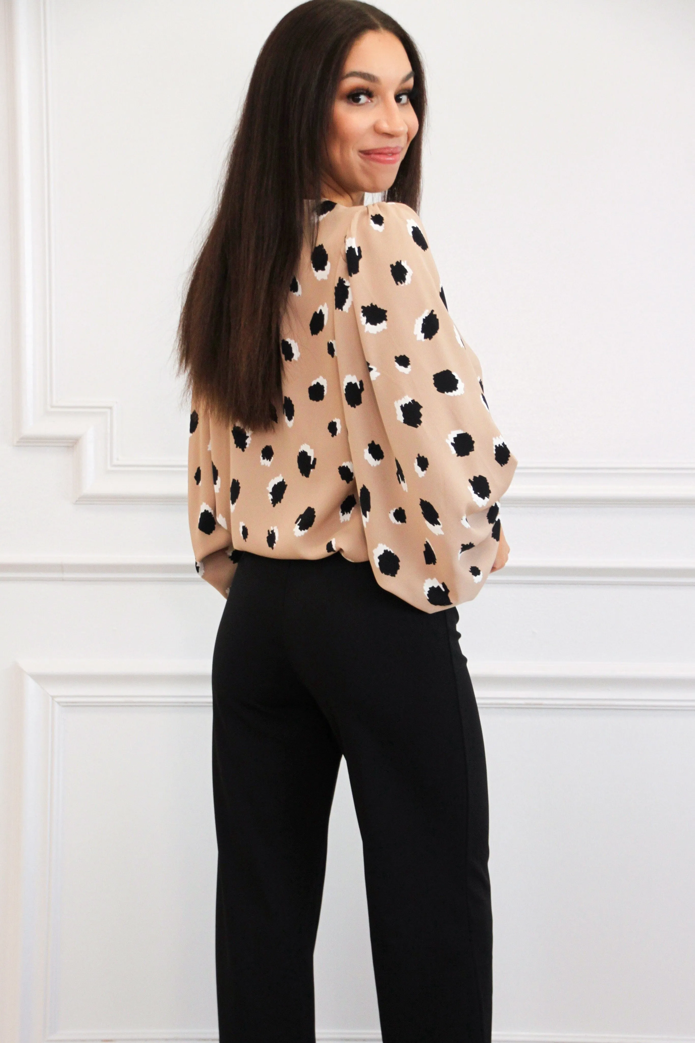 Tierra Spotted Top: Taupe