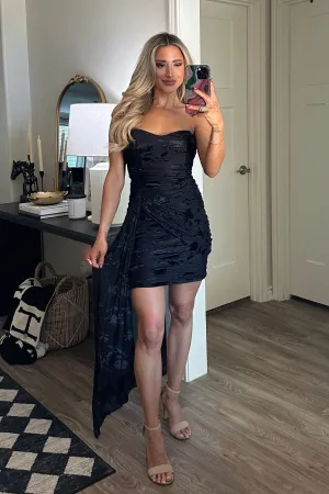 Zayla Strapless Velvet Sash Dress: Black